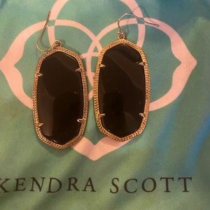 Kendra Scott Danielle black earrings
